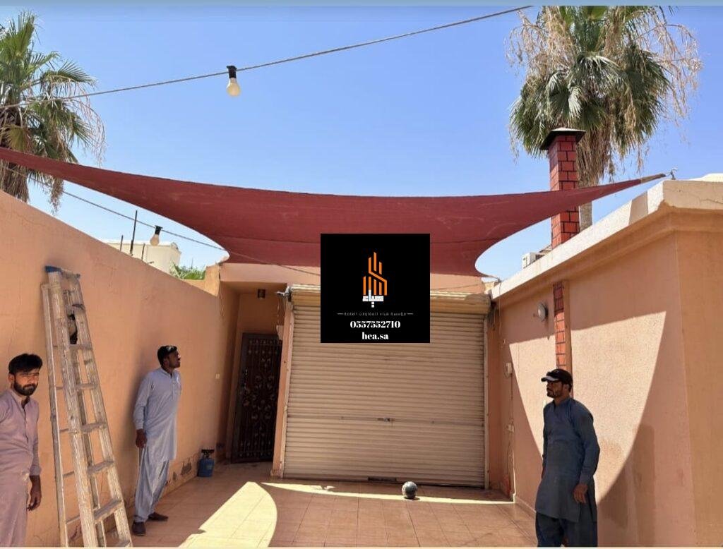 هياكل مظلات الشد الإنشائي بالرياض مصنوعة من مواد متينة وعالية التحمل